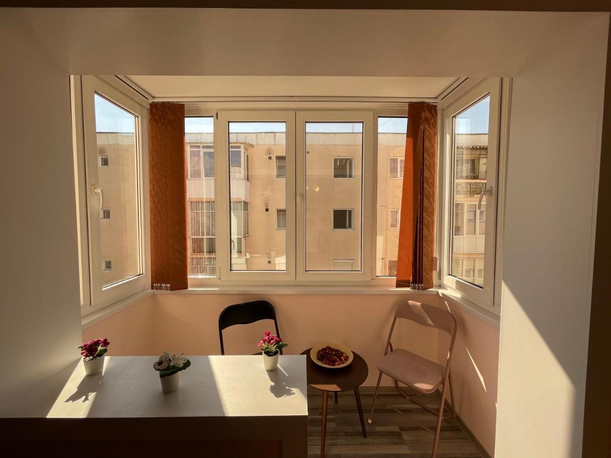 Soho Apartment Fagaras - 1 Bedroom & Extensible Couch المظهر الخارجي الصورة